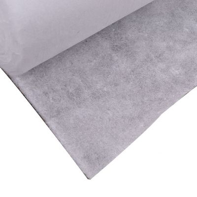 Papel para bordar con el que se funden los tejidos de bordado